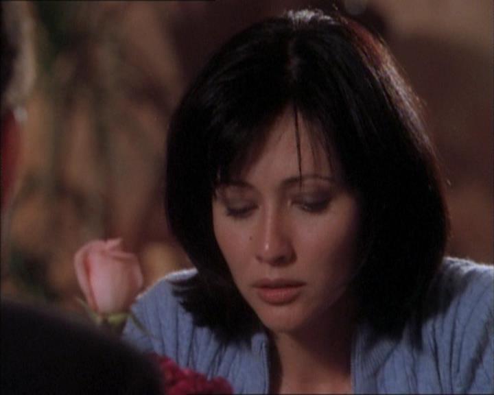 Charmed-Online_dot_net-1x02IveGotYouUnderMySkin1653.jpg Charmed-Online_dot_net-1x02IveGotYouUnderMySkin1653.jpg