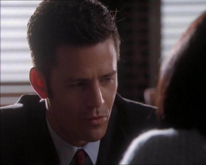 Charmed-Online_dot_net-1x02IveGotYouUnderMySkin1655.jpg Charmed-Online_dot_net-1x02IveGotYouUnderMySkin1655.jpg