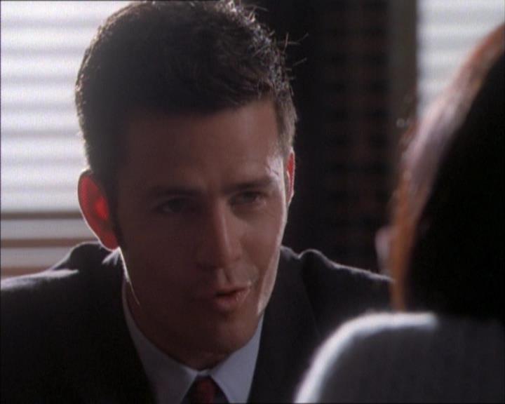 Charmed-Online_dot_net-1x02IveGotYouUnderMySkin1659.jpg Charmed-Online_dot_net-1x02IveGotYouUnderMySkin1659.jpg