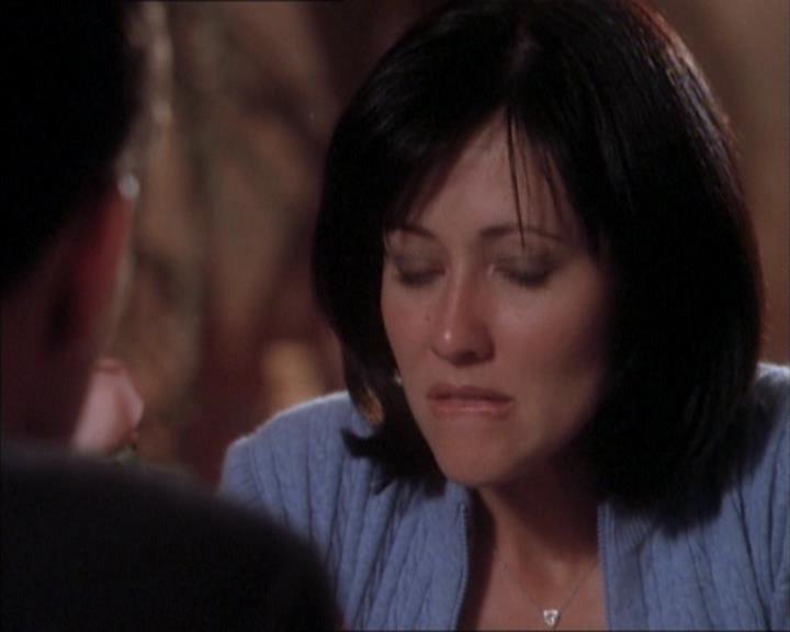 Charmed-Online_dot_net-1x02IveGotYouUnderMySkin1661.jpg Charmed-Online_dot_net-1x02IveGotYouUnderMySkin1661.jpg