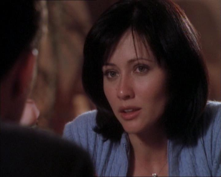 Charmed-Online_dot_net-1x02IveGotYouUnderMySkin1670.jpg Charmed-Online_dot_net-1x02IveGotYouUnderMySkin1670.jpg