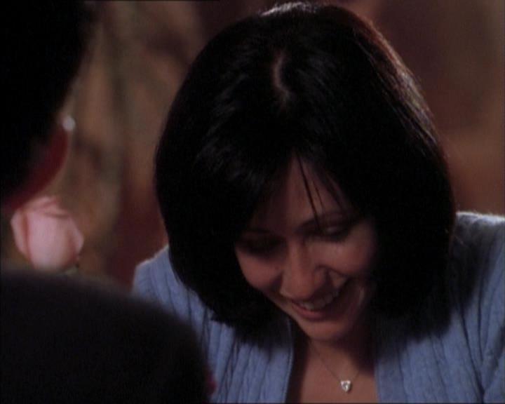 Charmed-Online_dot_net-1x02IveGotYouUnderMySkin1683.jpg Charmed-Online_dot_net-1x02IveGotYouUnderMySkin1683.jpg