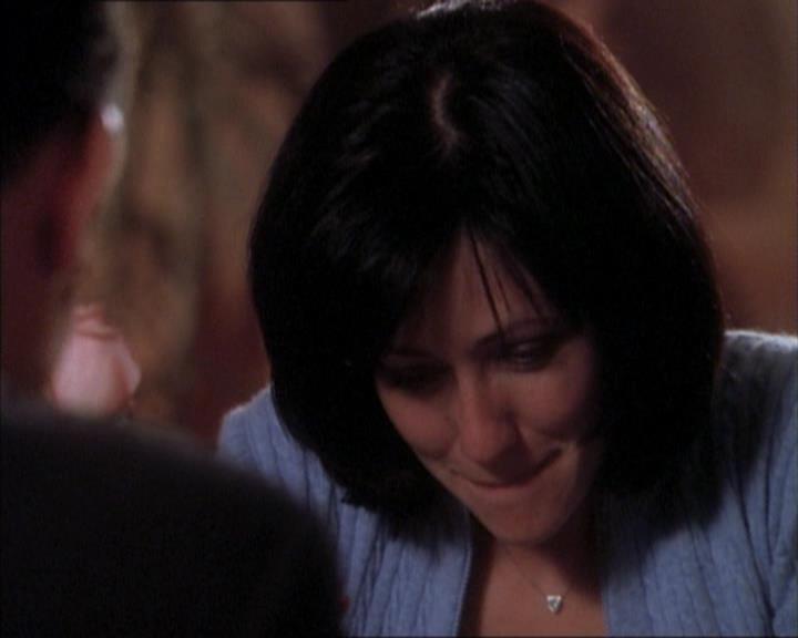 Charmed-Online_dot_net-1x02IveGotYouUnderMySkin1684.jpg Charmed-Online_dot_net-1x02IveGotYouUnderMySkin1684.jpg