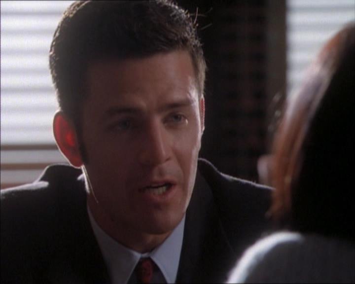 Charmed-Online_dot_net-1x02IveGotYouUnderMySkin1686.jpg Charmed-Online_dot_net-1x02IveGotYouUnderMySkin1686.jpg