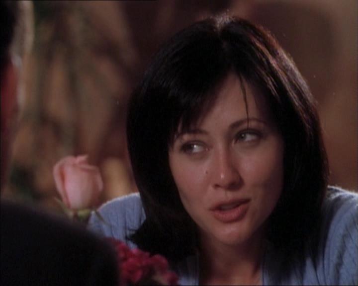 Charmed-Online_dot_net-1x02IveGotYouUnderMySkin1688.jpg Charmed-Online_dot_net-1x02IveGotYouUnderMySkin1688.jpg