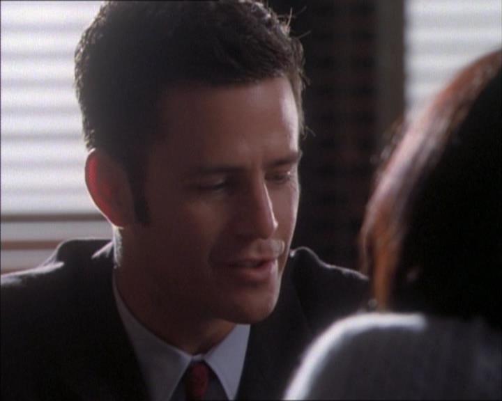 Charmed-Online_dot_net-1x02IveGotYouUnderMySkin1696.jpg Charmed-Online_dot_net-1x02IveGotYouUnderMySkin1696.jpg