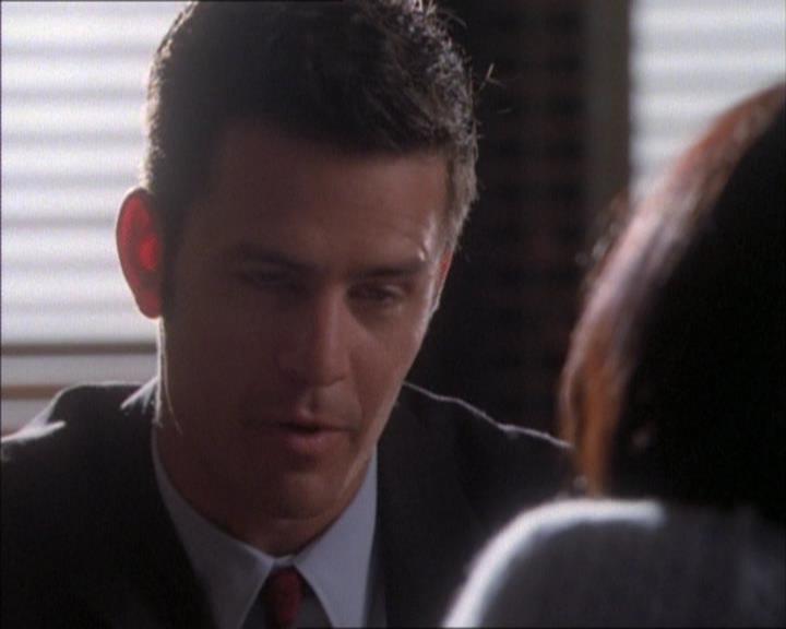 Charmed-Online_dot_net-1x02IveGotYouUnderMySkin1697.jpg Charmed-Online_dot_net-1x02IveGotYouUnderMySkin1697.jpg