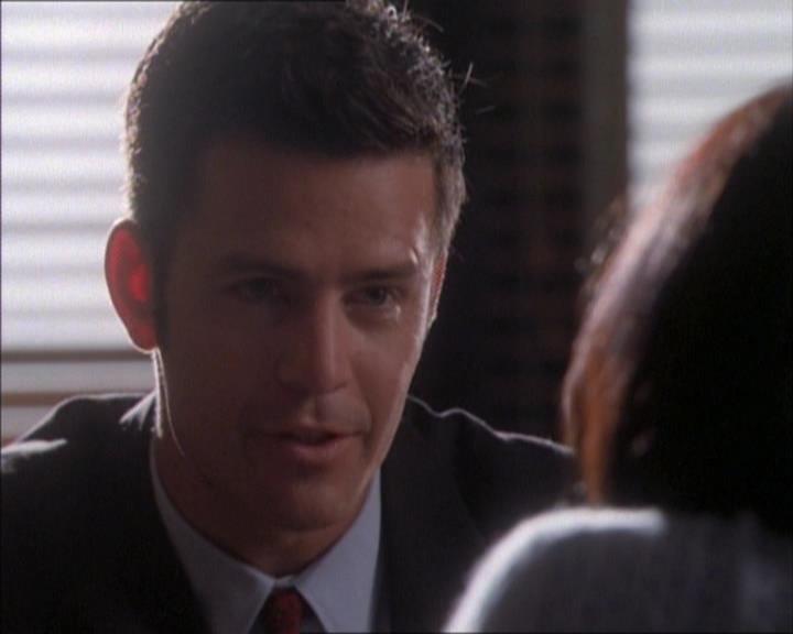 Charmed-Online_dot_net-1x02IveGotYouUnderMySkin1698.jpg Charmed-Online_dot_net-1x02IveGotYouUnderMySkin1698.jpg