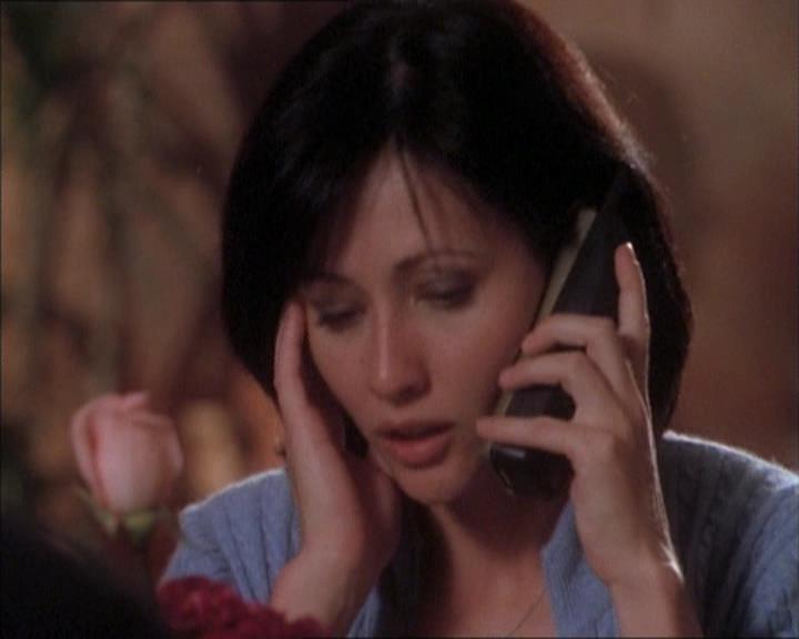 Charmed-Online_dot_net-1x02IveGotYouUnderMySkin1714.jpg Charmed-Online_dot_net-1x02IveGotYouUnderMySkin1714.jpg