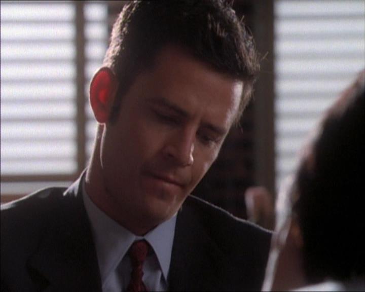 Charmed-Online_dot_net-1x02IveGotYouUnderMySkin1715.jpg Charmed-Online_dot_net-1x02IveGotYouUnderMySkin1715.jpg