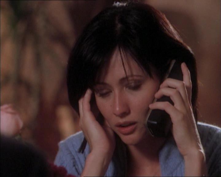 Charmed-Online_dot_net-1x02IveGotYouUnderMySkin1716.jpg Charmed-Online_dot_net-1x02IveGotYouUnderMySkin1716.jpg