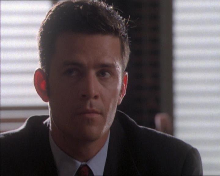 Charmed-Online_dot_net-1x02IveGotYouUnderMySkin1738.jpg Charmed-Online_dot_net-1x02IveGotYouUnderMySkin1738.jpg