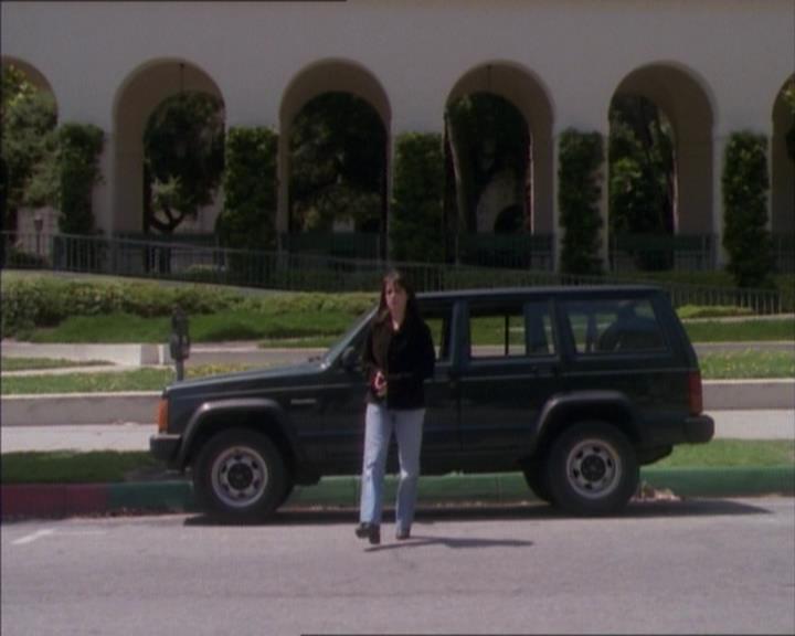 Charmed-Online_dot_net-1x02IveGotYouUnderMySkin1757.jpg Charmed-Online_dot_net-1x02IveGotYouUnderMySkin1757.jpg