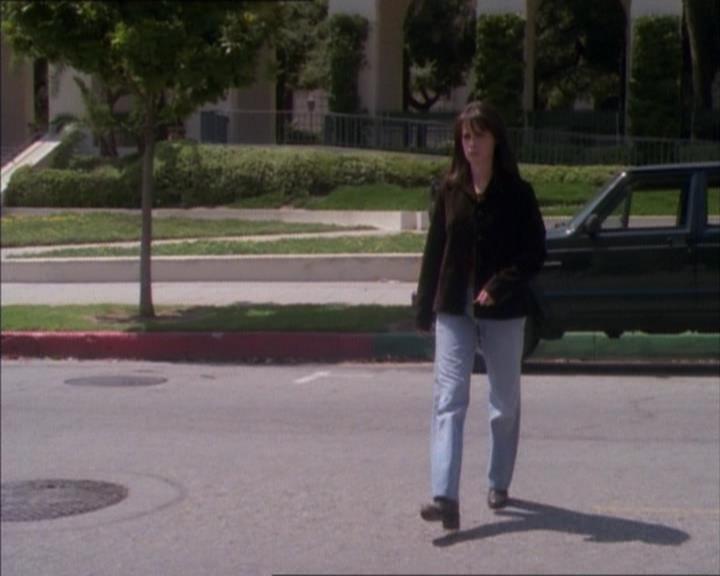 Charmed-Online_dot_net-1x02IveGotYouUnderMySkin1760.jpg Charmed-Online_dot_net-1x02IveGotYouUnderMySkin1760.jpg