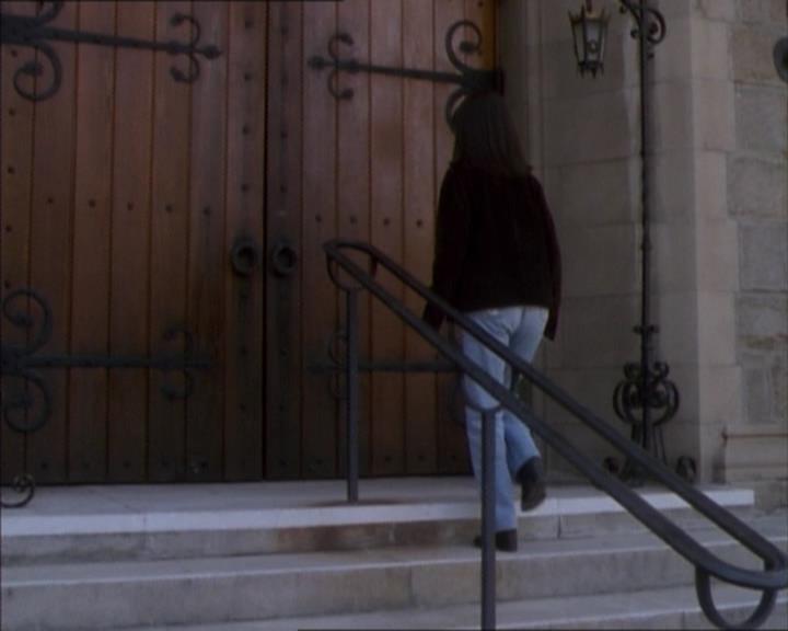 Charmed-Online_dot_net-1x02IveGotYouUnderMySkin1772.jpg Charmed-Online_dot_net-1x02IveGotYouUnderMySkin1772.jpg