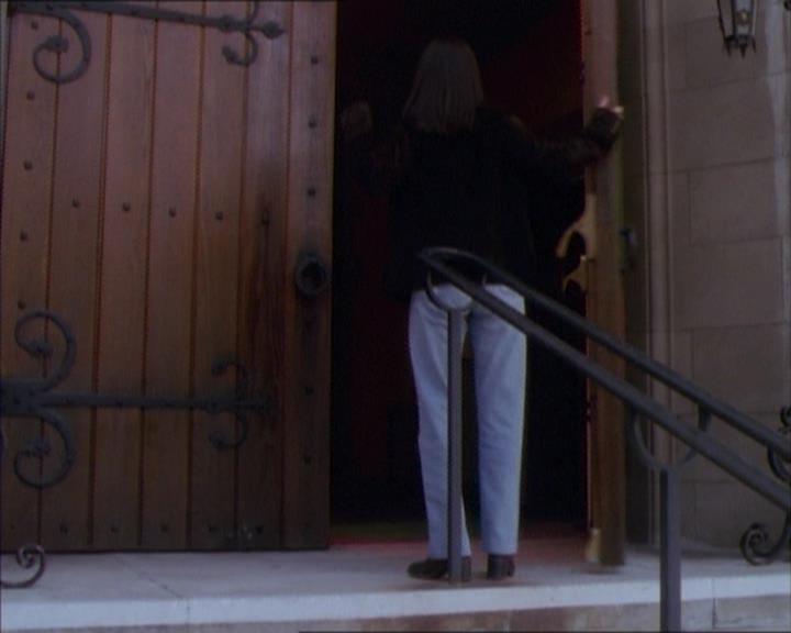 Charmed-Online_dot_net-1x02IveGotYouUnderMySkin1786.jpg Charmed-Online_dot_net-1x02IveGotYouUnderMySkin1786.jpg