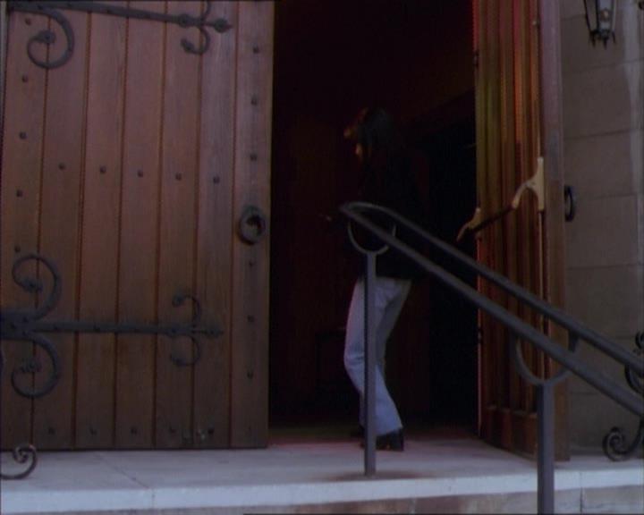 Charmed-Online_dot_net-1x02IveGotYouUnderMySkin1792.jpg Charmed-Online_dot_net-1x02IveGotYouUnderMySkin1792.jpg