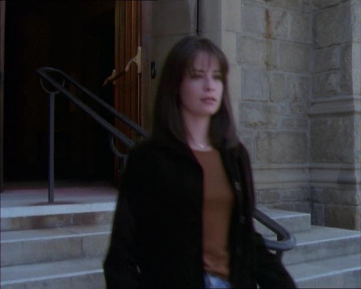 Charmed-Online_dot_net-1x02IveGotYouUnderMySkin1816.jpg Charmed-Online_dot_net-1x02IveGotYouUnderMySkin1816.jpg