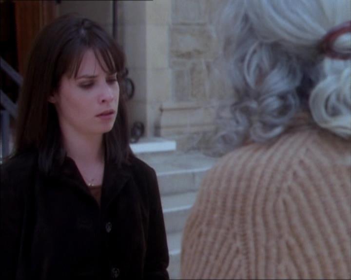Charmed-Online_dot_net-1x02IveGotYouUnderMySkin1818.jpg Charmed-Online_dot_net-1x02IveGotYouUnderMySkin1818.jpg