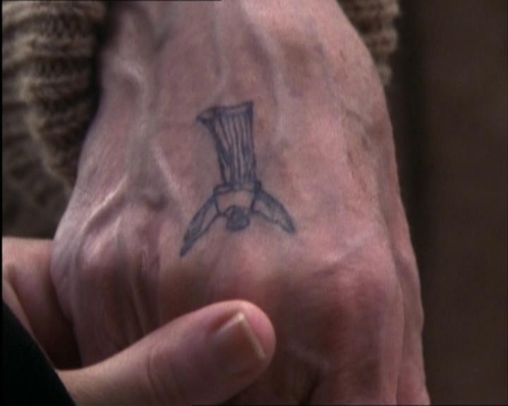 Charmed-Online_dot_net-1x02IveGotYouUnderMySkin1826.jpg Charmed-Online_dot_net-1x02IveGotYouUnderMySkin1826.jpg