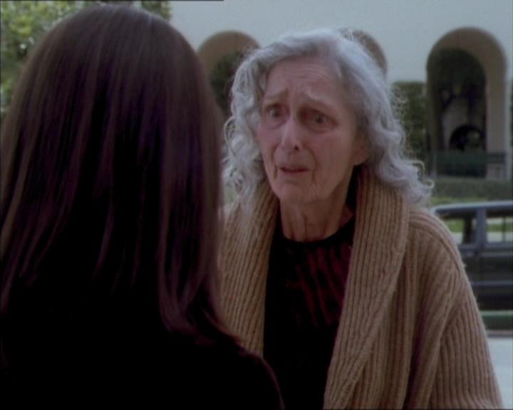 Charmed-Online_dot_net-1x02IveGotYouUnderMySkin1829.jpg Charmed-Online_dot_net-1x02IveGotYouUnderMySkin1829.jpg