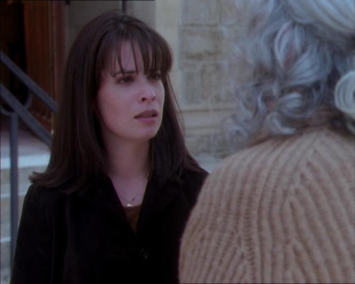 Charmed-Online_dot_net-1x02IveGotYouUnderMySkin1832.jpg Charmed-Online_dot_net-1x02IveGotYouUnderMySkin1832.jpg