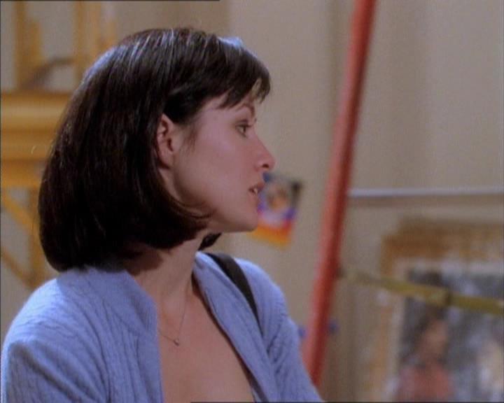 Charmed-Online_dot_net-1x02IveGotYouUnderMySkin1859.jpg Charmed-Online_dot_net-1x02IveGotYouUnderMySkin1859.jpg