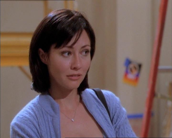 Charmed-Online_dot_net-1x02IveGotYouUnderMySkin1865.jpg Charmed-Online_dot_net-1x02IveGotYouUnderMySkin1865.jpg