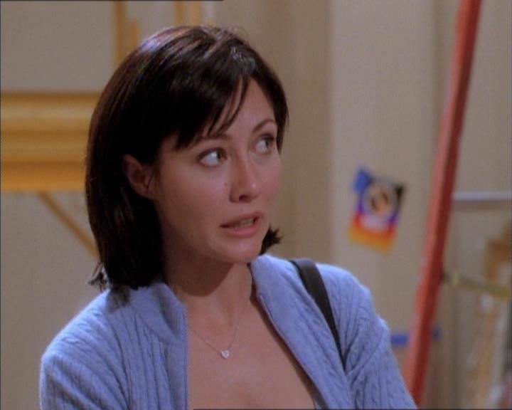 Charmed-Online_dot_net-1x02IveGotYouUnderMySkin1875.jpg Charmed-Online_dot_net-1x02IveGotYouUnderMySkin1875.jpg