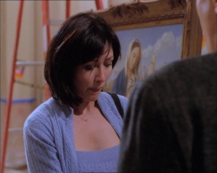 Charmed-Online_dot_net-1x02IveGotYouUnderMySkin1908.jpg Charmed-Online_dot_net-1x02IveGotYouUnderMySkin1908.jpg