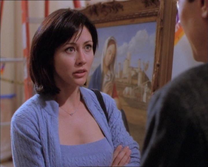 Charmed-Online_dot_net-1x02IveGotYouUnderMySkin1916.jpg Charmed-Online_dot_net-1x02IveGotYouUnderMySkin1916.jpg
