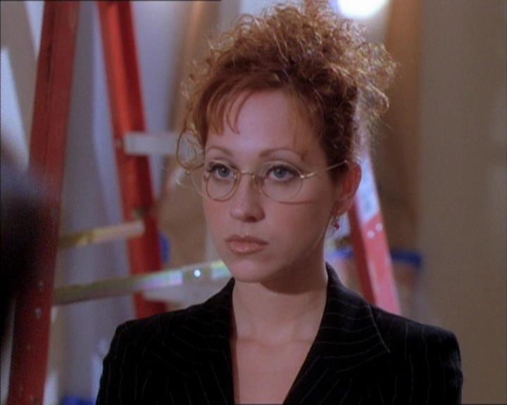 Charmed-Online_dot_net-1x02IveGotYouUnderMySkin1929.jpg Charmed-Online_dot_net-1x02IveGotYouUnderMySkin1929.jpg