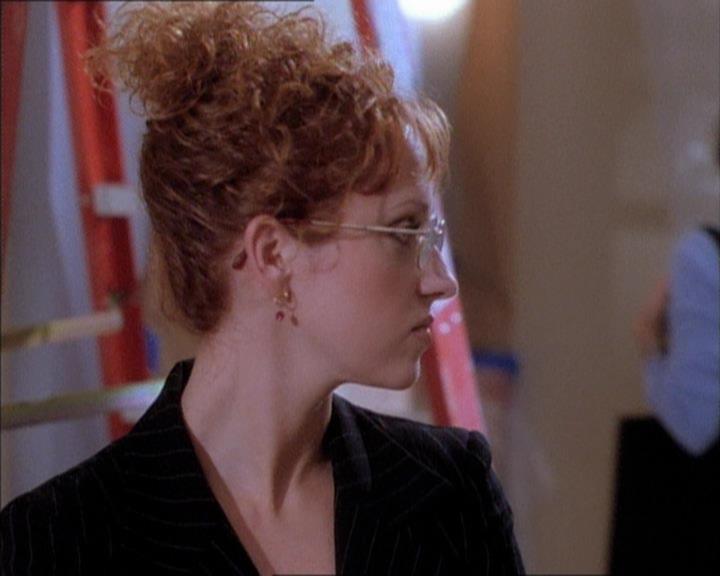 Charmed-Online_dot_net-1x02IveGotYouUnderMySkin1931.jpg Charmed-Online_dot_net-1x02IveGotYouUnderMySkin1931.jpg