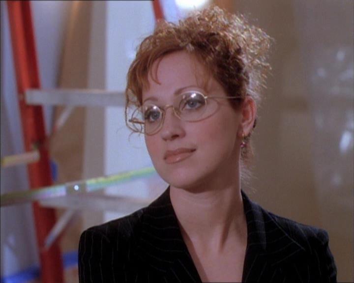 Charmed-Online_dot_net-1x02IveGotYouUnderMySkin1938.jpg Charmed-Online_dot_net-1x02IveGotYouUnderMySkin1938.jpg