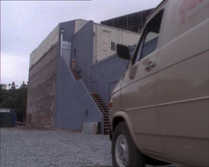 Charmed-Online_dot_net-1x02IveGotYouUnderMySkin1986.jpg Charmed-Online_dot_net-1x02IveGotYouUnderMySkin1986.jpg