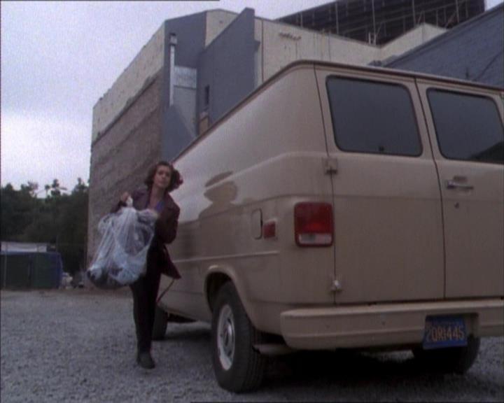 Charmed-Online_dot_net-1x02IveGotYouUnderMySkin1995.jpg Charmed-Online_dot_net-1x02IveGotYouUnderMySkin1995.jpg