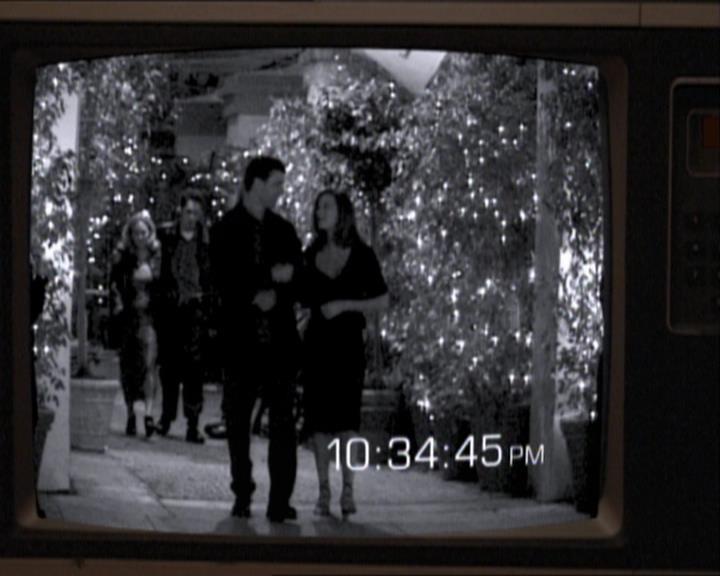 Charmed-Online_dot_net-1x02IveGotYouUnderMySkin2098.jpg Charmed-Online_dot_net-1x02IveGotYouUnderMySkin2098.jpg