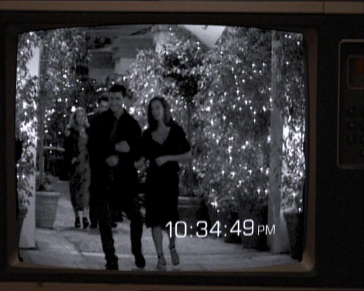 Charmed-Online_dot_net-1x02IveGotYouUnderMySkin2099.jpg Charmed-Online_dot_net-1x02IveGotYouUnderMySkin2099.jpg