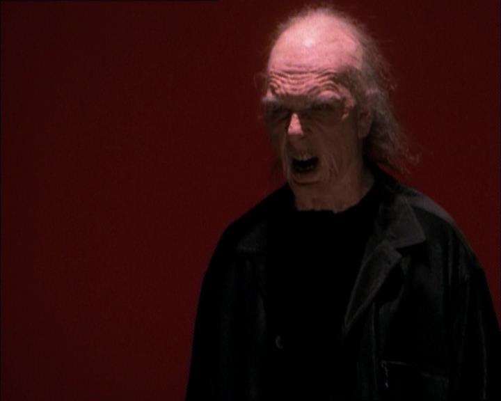 Charmed-Online_dot_net-1x02IveGotYouUnderMySkin2118.jpg Charmed-Online_dot_net-1x02IveGotYouUnderMySkin2118.jpg