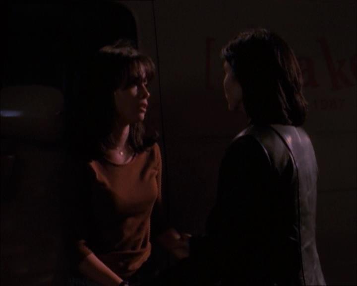 Charmed-Online_dot_net-1x02IveGotYouUnderMySkin2137.jpg Charmed-Online_dot_net-1x02IveGotYouUnderMySkin2137.jpg