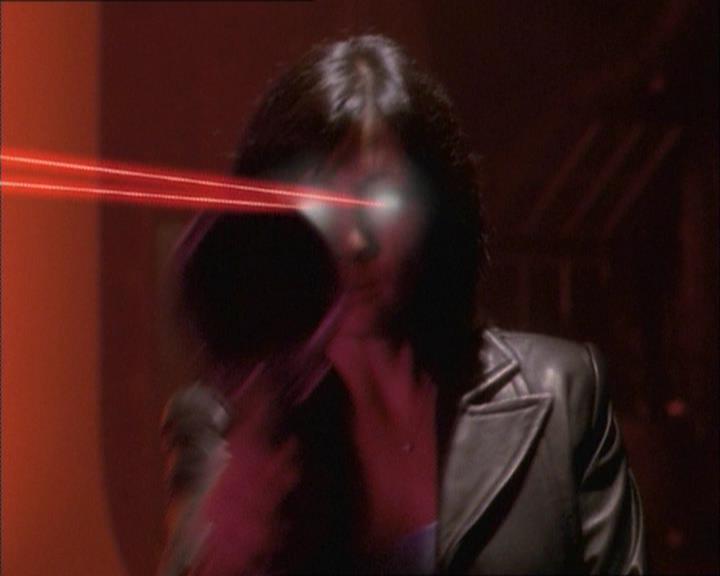 Charmed-Online_dot_net-1x02IveGotYouUnderMySkin2175.jpg Charmed-Online_dot_net-1x02IveGotYouUnderMySkin2175.jpg