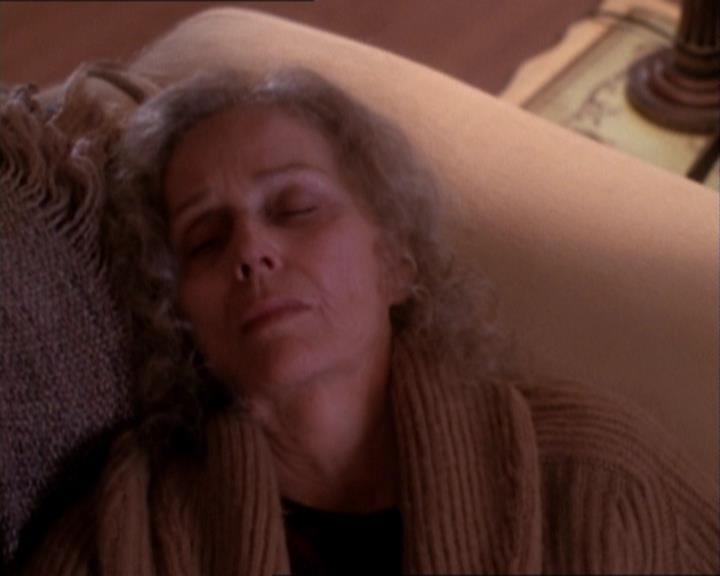 Charmed-Online_dot_net-1x02IveGotYouUnderMySkin2224.jpg Charmed-Online_dot_net-1x02IveGotYouUnderMySkin2224.jpg