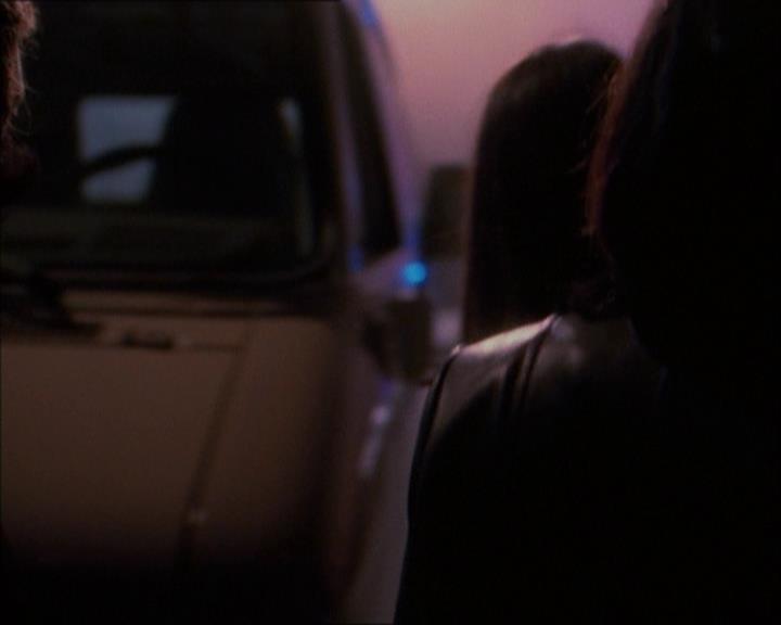 Charmed-Online_dot_net-1x02IveGotYouUnderMySkin2249.jpg Charmed-Online_dot_net-1x02IveGotYouUnderMySkin2249.jpg