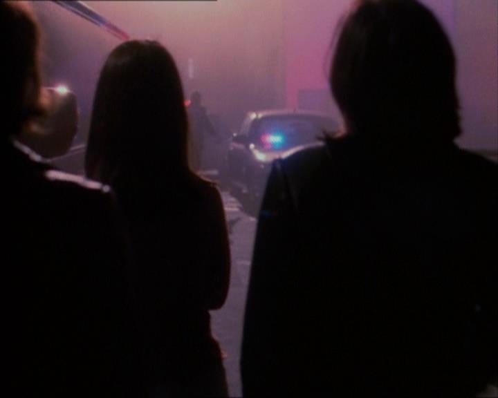 Charmed-Online_dot_net-1x02IveGotYouUnderMySkin2250.jpg Charmed-Online_dot_net-1x02IveGotYouUnderMySkin2250.jpg