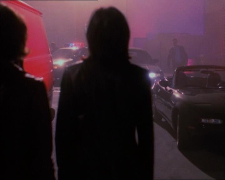 Charmed-Online_dot_net-1x02IveGotYouUnderMySkin2251.jpg Charmed-Online_dot_net-1x02IveGotYouUnderMySkin2251.jpg