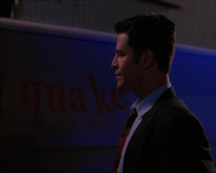 Charmed-Online_dot_net-1x02IveGotYouUnderMySkin2272.jpg Charmed-Online_dot_net-1x02IveGotYouUnderMySkin2272.jpg