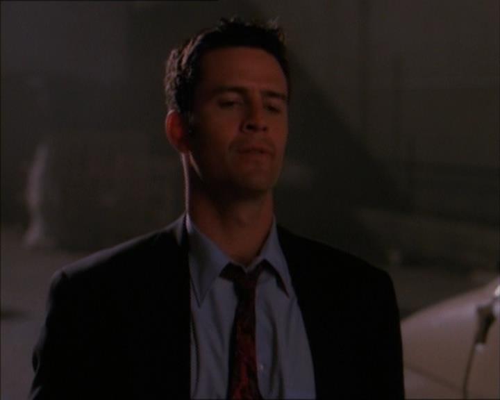 Charmed-Online_dot_net-1x02IveGotYouUnderMySkin2303.jpg Charmed-Online_dot_net-1x02IveGotYouUnderMySkin2303.jpg