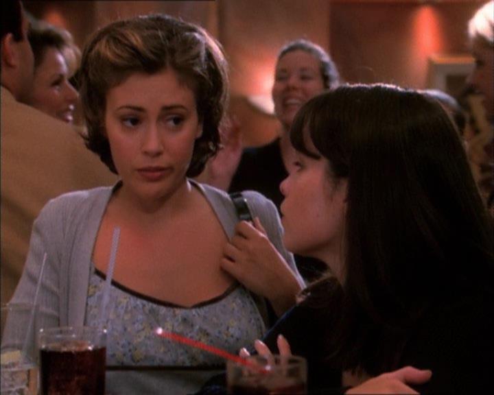 Charmed-Online_dot_net-1x02IveGotYouUnderMySkin2329.jpg Charmed-Online_dot_net-1x02IveGotYouUnderMySkin2329.jpg