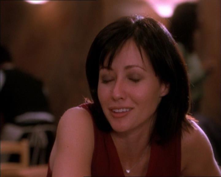 Charmed-Online_dot_net-1x02IveGotYouUnderMySkin2358.jpg Charmed-Online_dot_net-1x02IveGotYouUnderMySkin2358.jpg