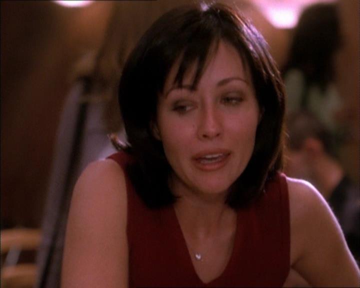 Charmed-Online_dot_net-1x02IveGotYouUnderMySkin2387.jpg Charmed-Online_dot_net-1x02IveGotYouUnderMySkin2387.jpg